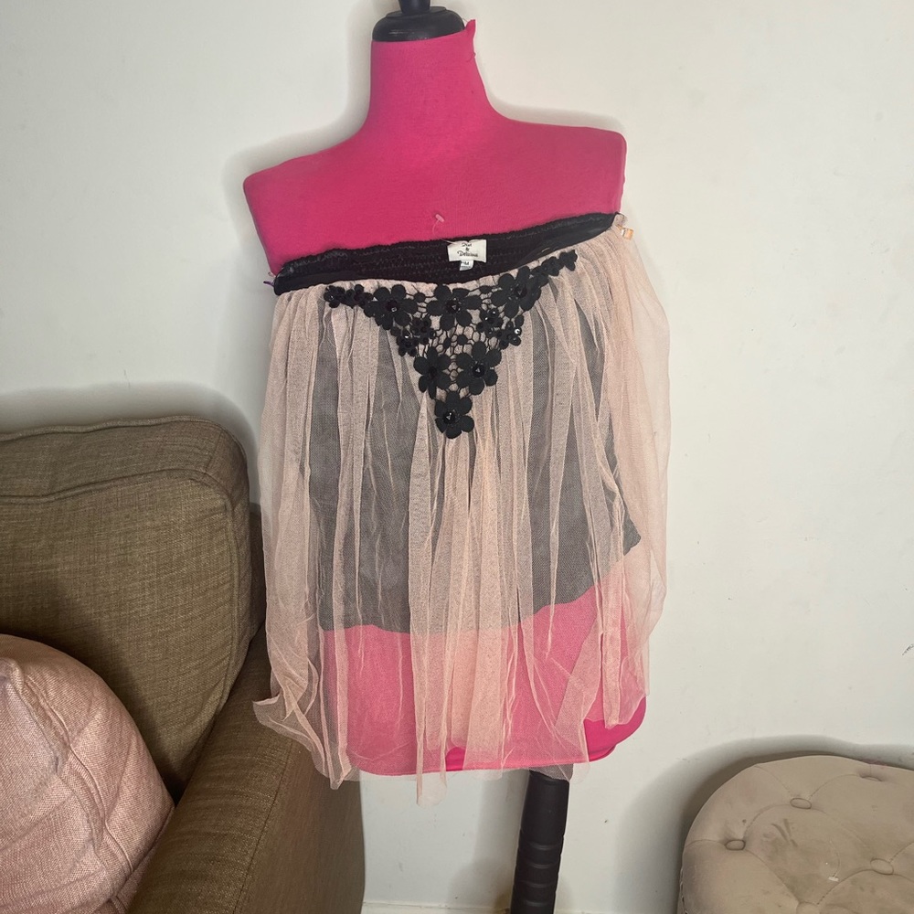 Top with design and Tulle